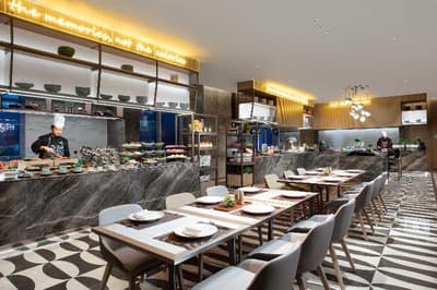 Holiday Inn Wuxi Central Station