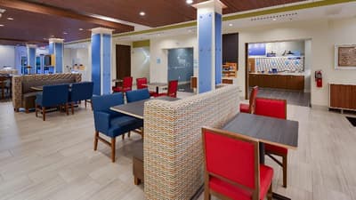 Holiday Inn Express and Suites Latta
