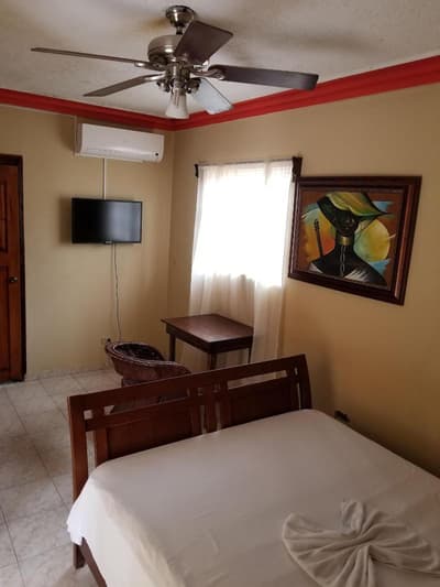 Daniella Inn Hotel