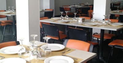 Hotel Manantial