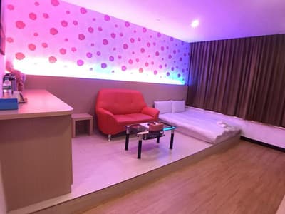 85 Childhood Suite