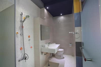 Fas Glass House B&B
