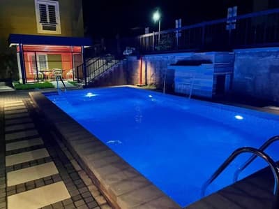 Beverly Hills: Hotel & Business