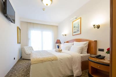 Sterling Hotel