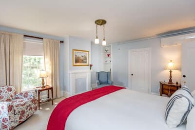 Middle Street Inn