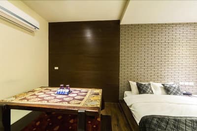Litho Hostel