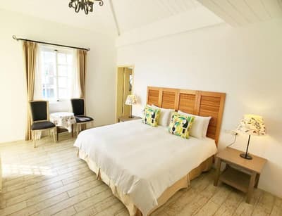 Spoondrift Hostal