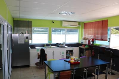 Mahana Lodge Hostel & Backpacker