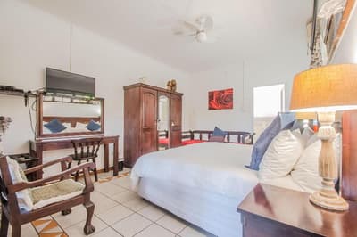Honeypot Guesthouse