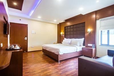 Hotel Sawood International