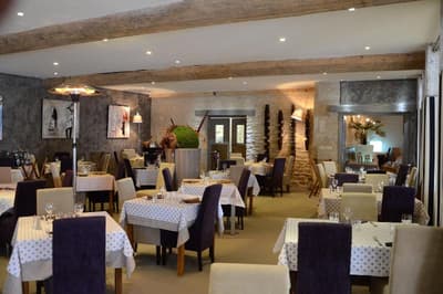 Logis Hôtel Restaurant Saint Romain