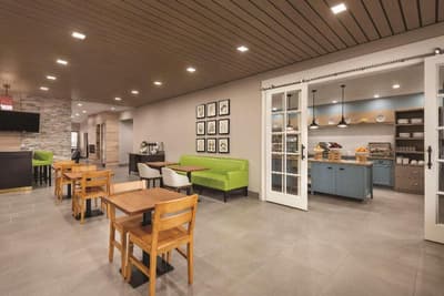 Country Inn & Suites, Oklahoma City-Br