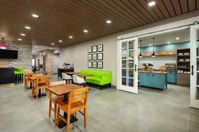 Country Inn & Suites, Oklahoma City-Br