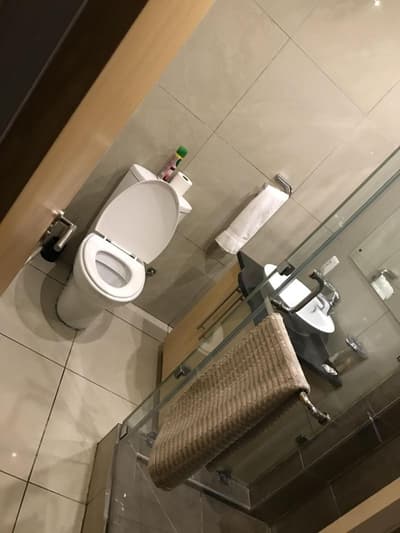 77 Grayston Apartment