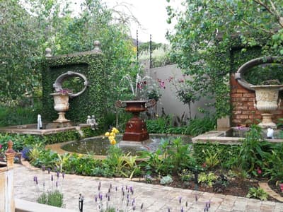 At 98 On Lynburn Guest House