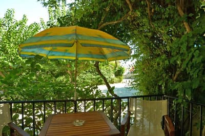 Lemonia Accommodations