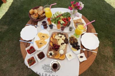 Salbakos Herakleia Boutique Hotel