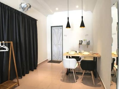 iBook 6 - Deluxe Family Suites 4pax