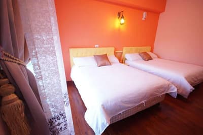 Man Lu B&B
