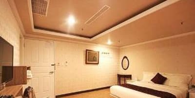 Ya Tai Hotel