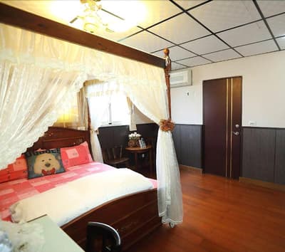 First Place B&B - Hualien Railway Station