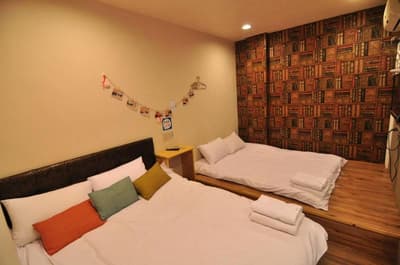 Feng Chia Easy Home