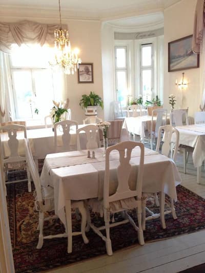 Strand Hotell