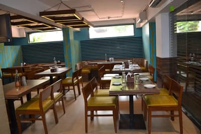 Stay Simple Sunkissed Plaza Resort