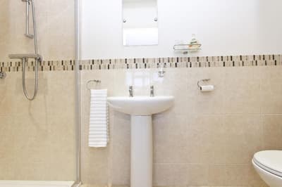 Avon Beach Bed And Breakfast