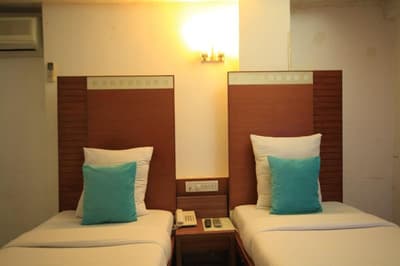 891 Hotel Kadamb Inn