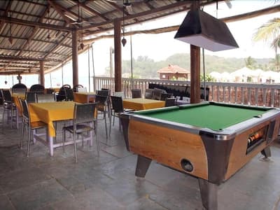 Larios Beach Holidays