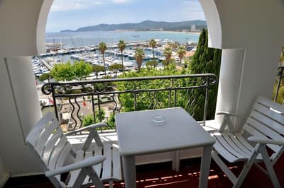 Auberge De La Calanque