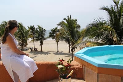Punta Sal Suites & Bungalows Resort