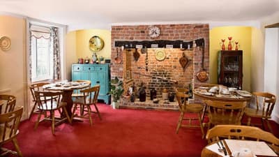 Ammonite Lodge Guest House