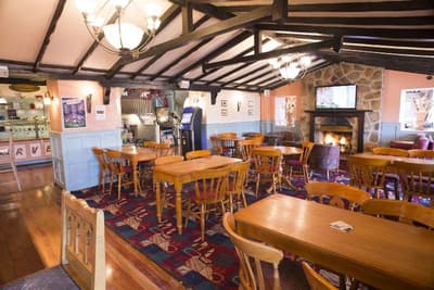 Relaxinnz The Highwayman Inn