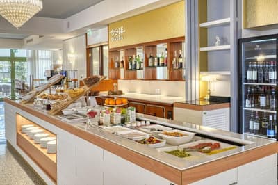 Sky Pool Hotel Sole Garda