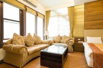 Maylin Resort