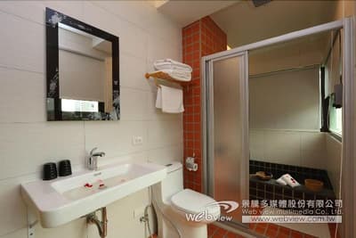 Ruo Shui Hotspring Hotel