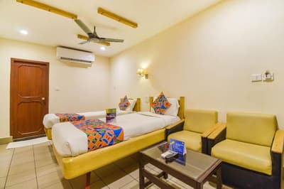 Fabhotel Kinnera Comforts Daba Garden