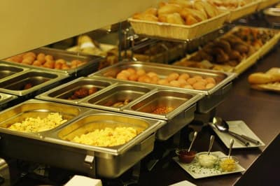 Ga Stehaus Am Karlstor