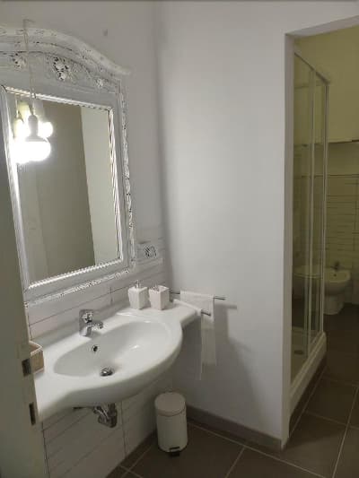 7 Rooms