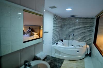 Mango Hotels Q Udaipur