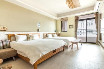 Jhongshan Building Bed And Breakfast