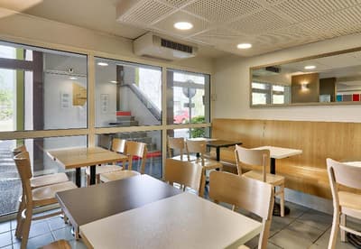 B&B Hotel Clermont Ferrand Le Brezet Aéroport