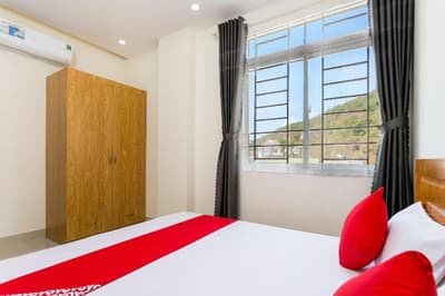 Marine Hotel & Apartment