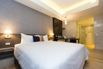 F Hotel Luzhou Taipei
