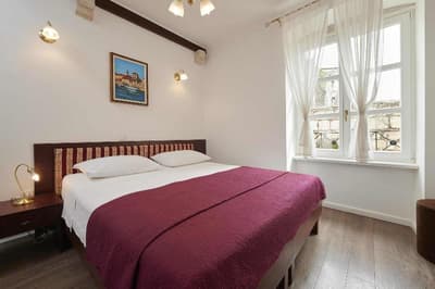 Palace Central Square