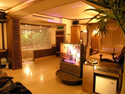Swan Lake Hotel