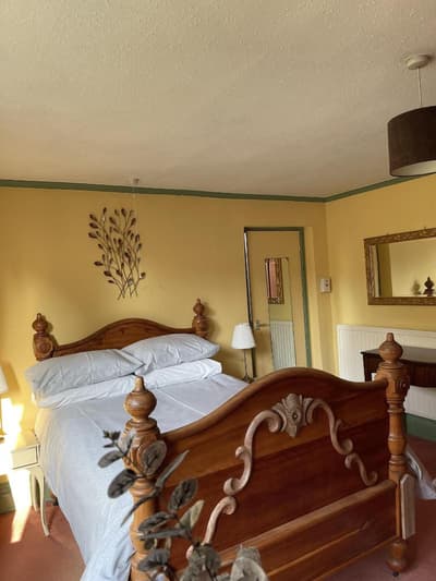 Chimneys Guest House