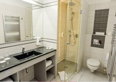 Granada Konferencia Wellness Sport Hotel